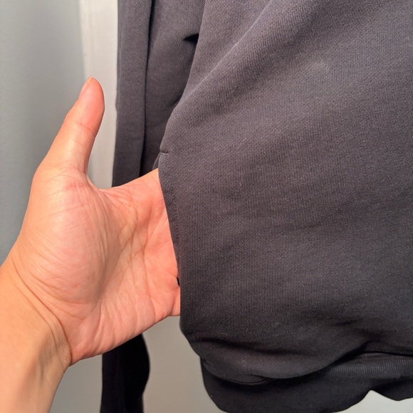 Aritzia Super World The Super Fleece Relaxed Hoodie Black Size Large - Picture 7 of 10